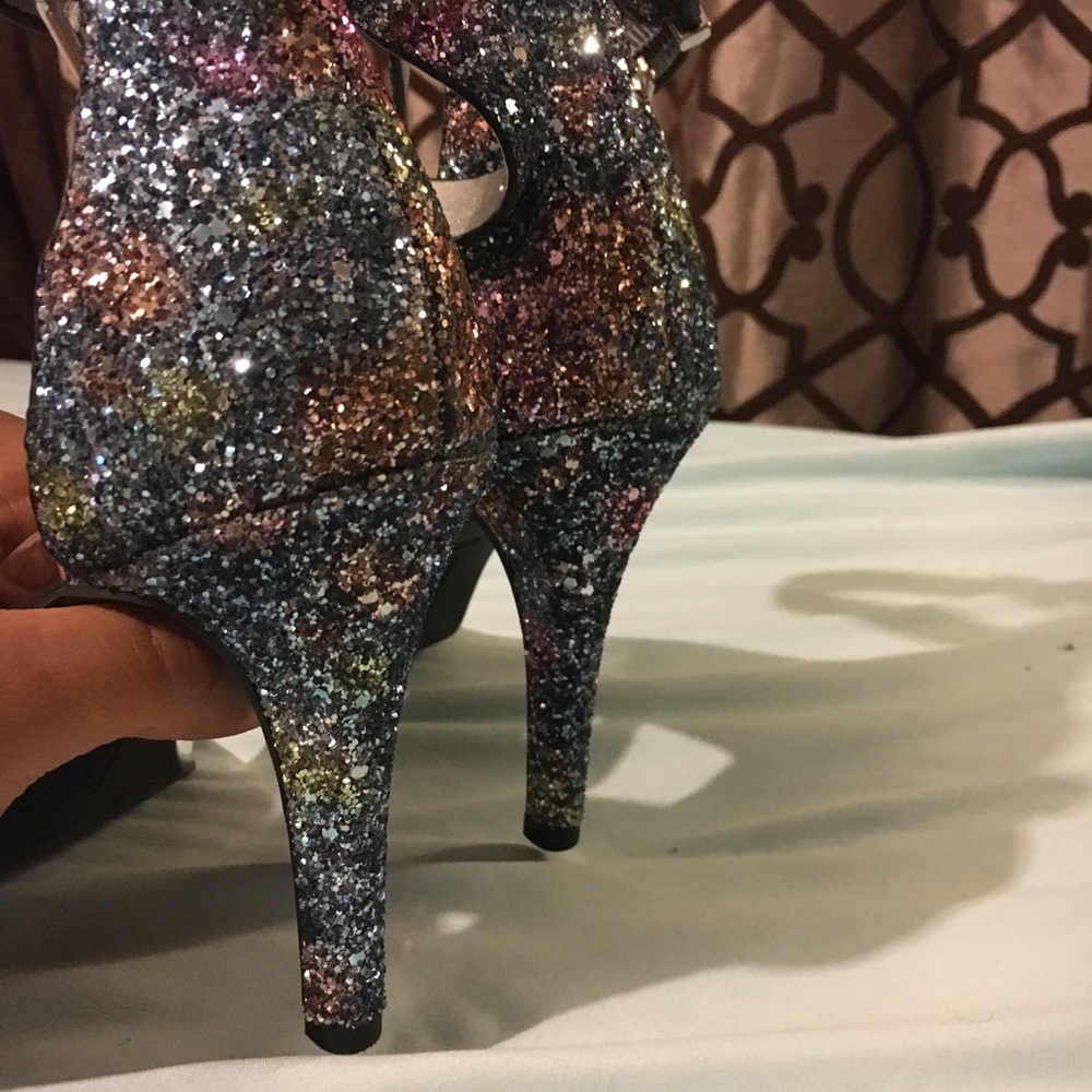 4 inch Heels - Picture 2 of 3